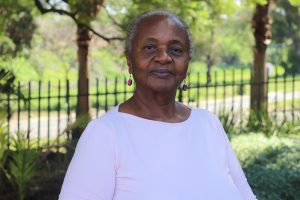 Dr Linda
