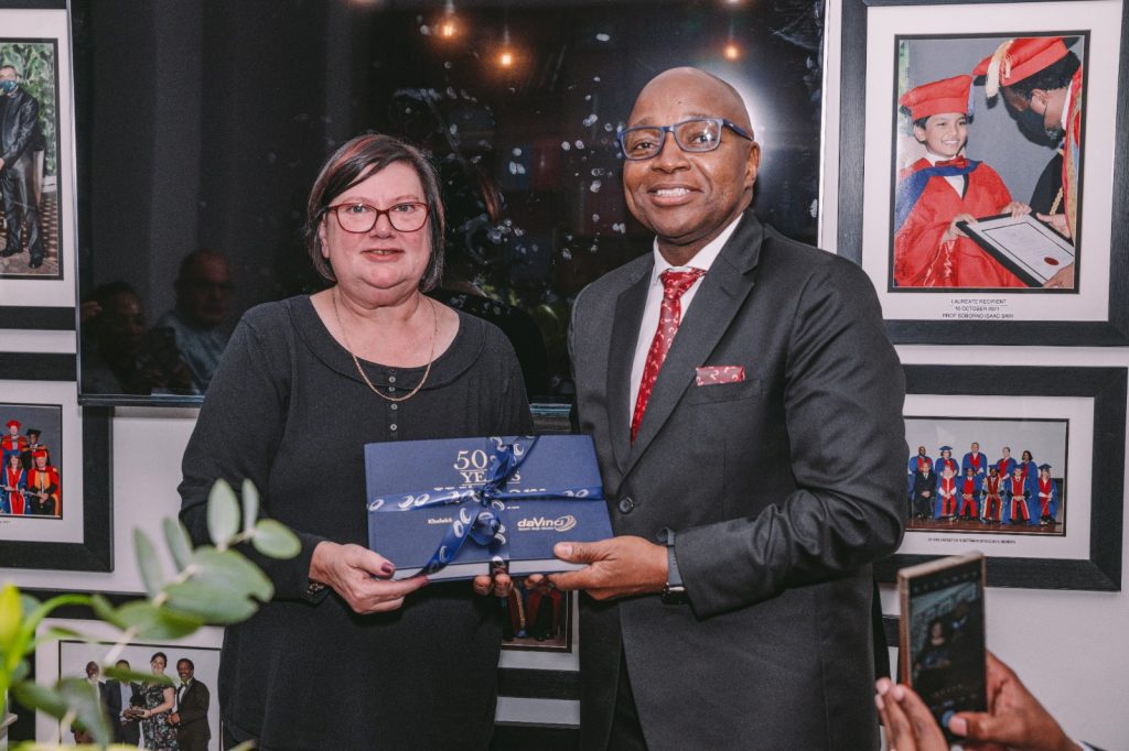 Dr Kholekile Ntsobi
